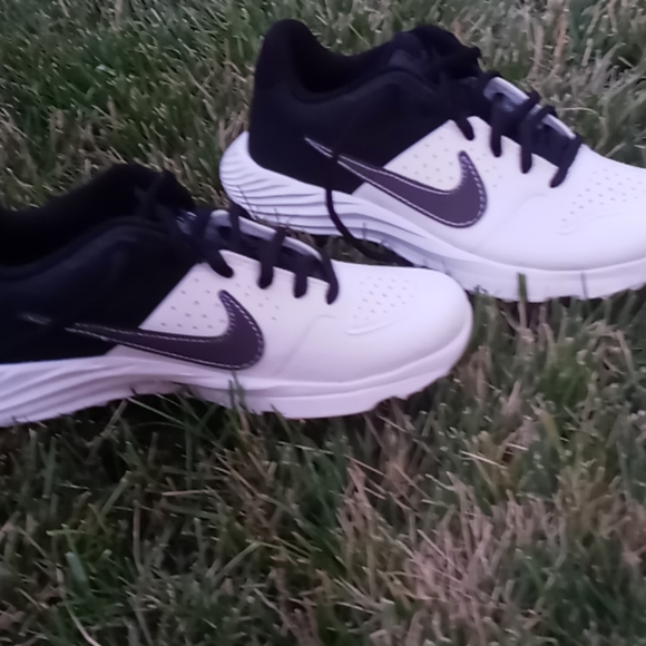 Nike soccer shoes/running shoes - Picture 3 of 3